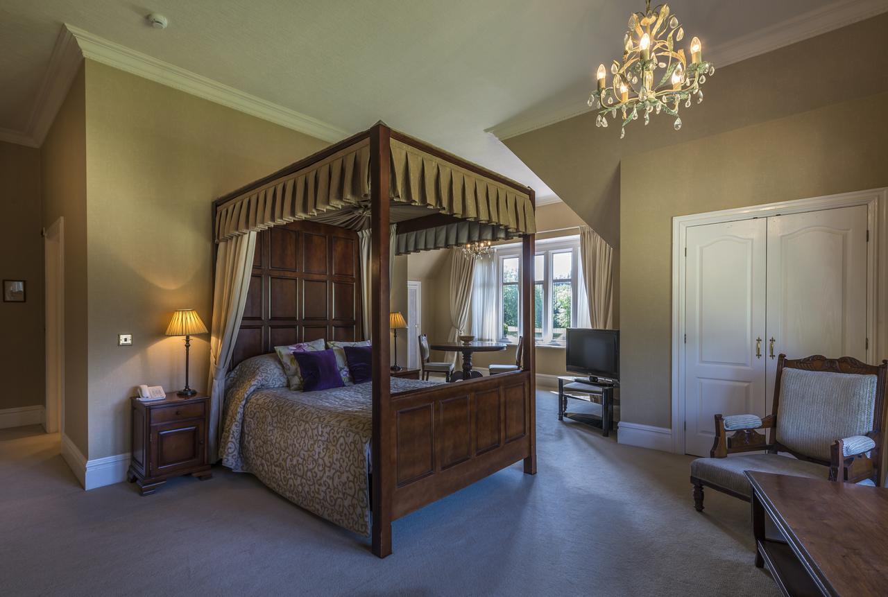 Petwood Hotel Вудхолл Спа Экстерьер фото
